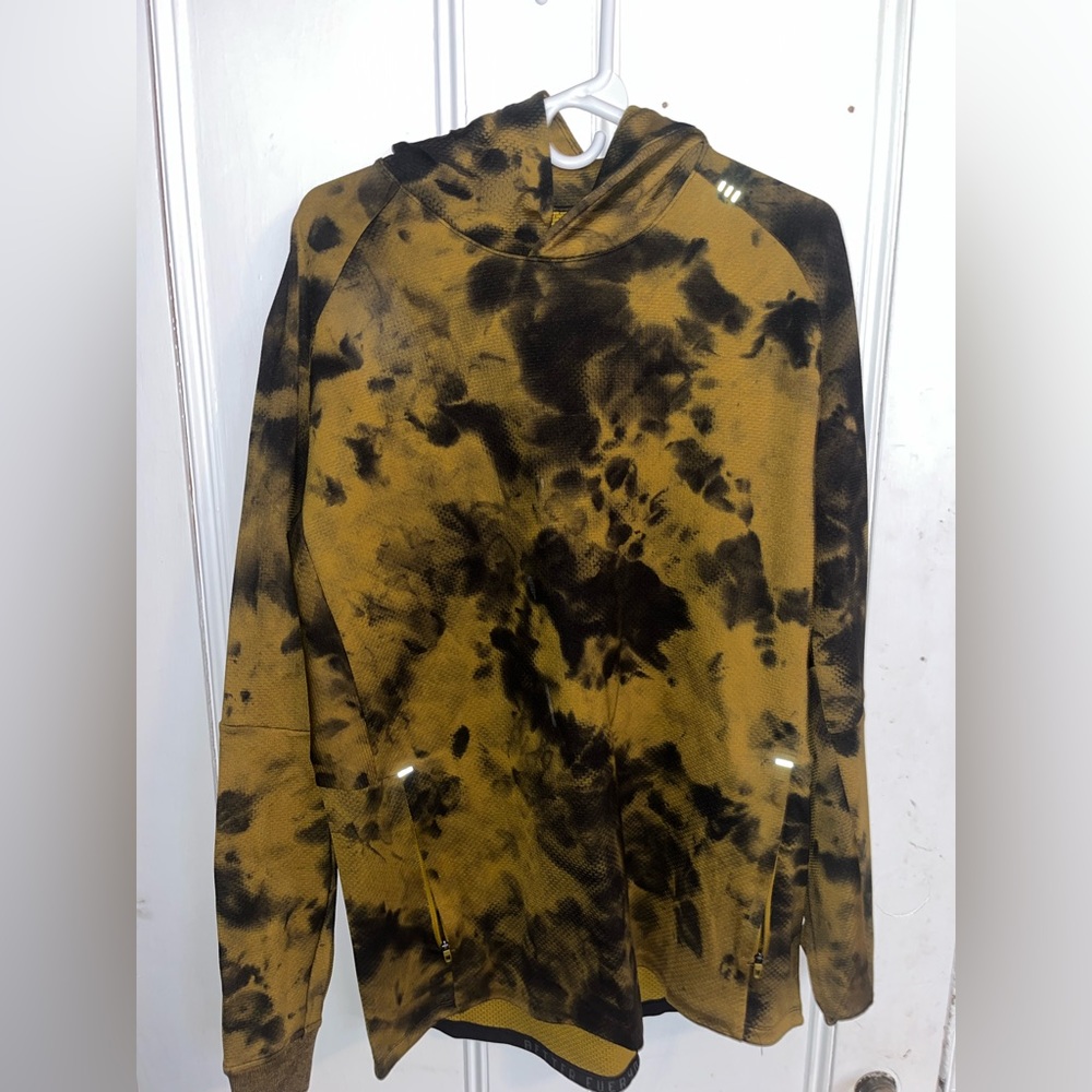 XL Lululemon Hoodie